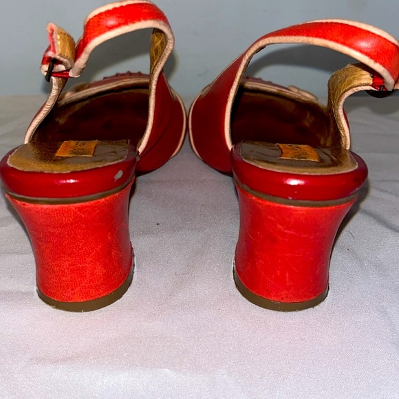 Miz Mooz Slingback Shoes Size 8 Red Cream Buttons Trim Block Kitten Heels Sz 8 - Picture 5 of 9